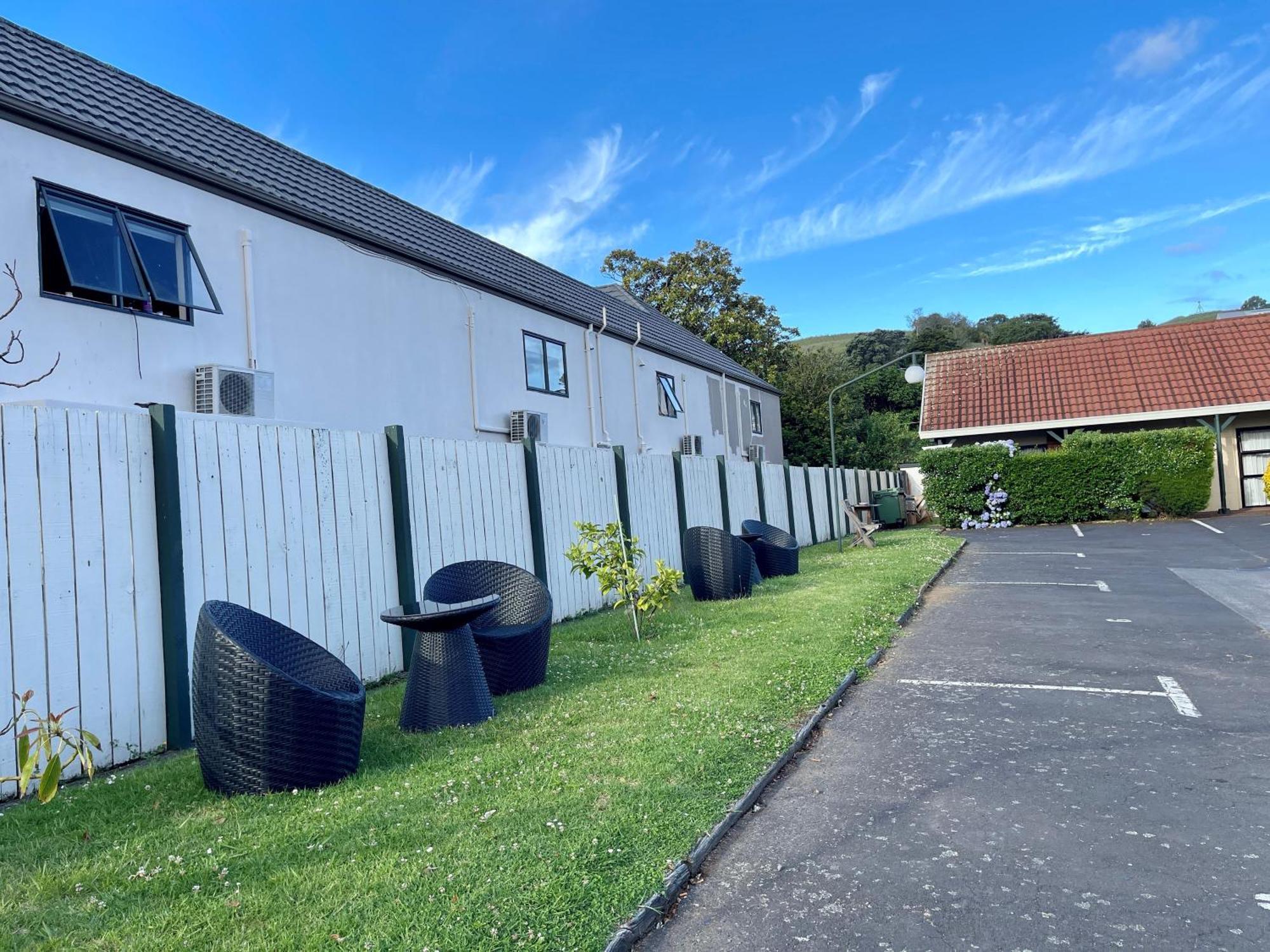 Tudor Court Motor Lodge Auckland Exteriör bild