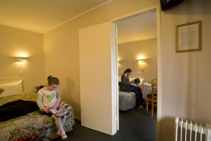 Tudor Court Motor Lodge Auckland Exteriör bild